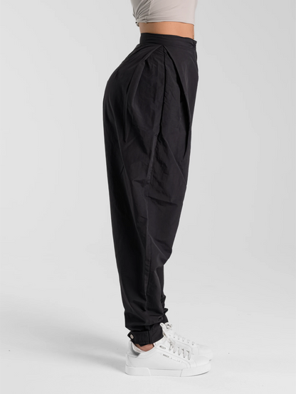 Silhouette pants