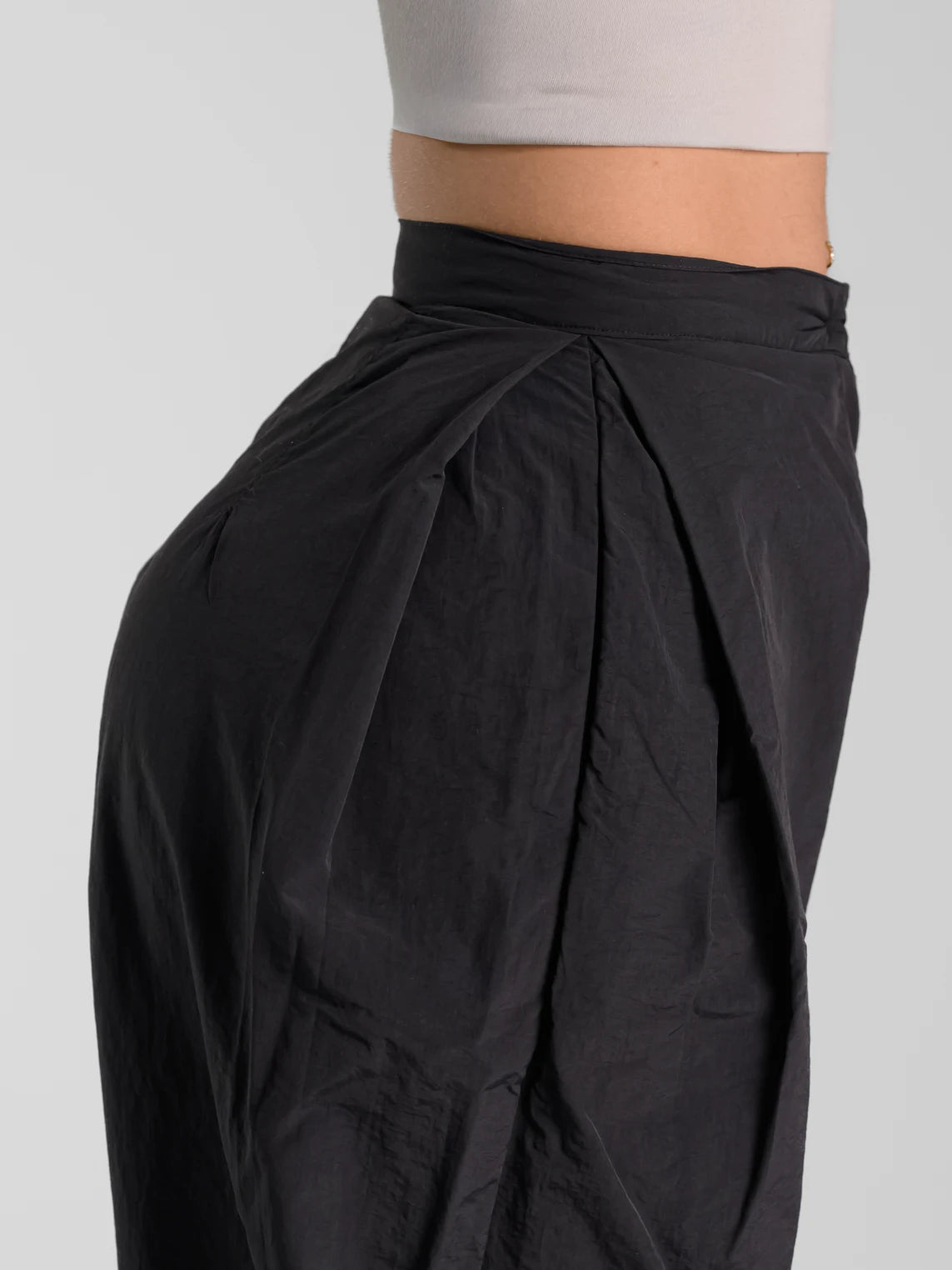 Silhouette pants