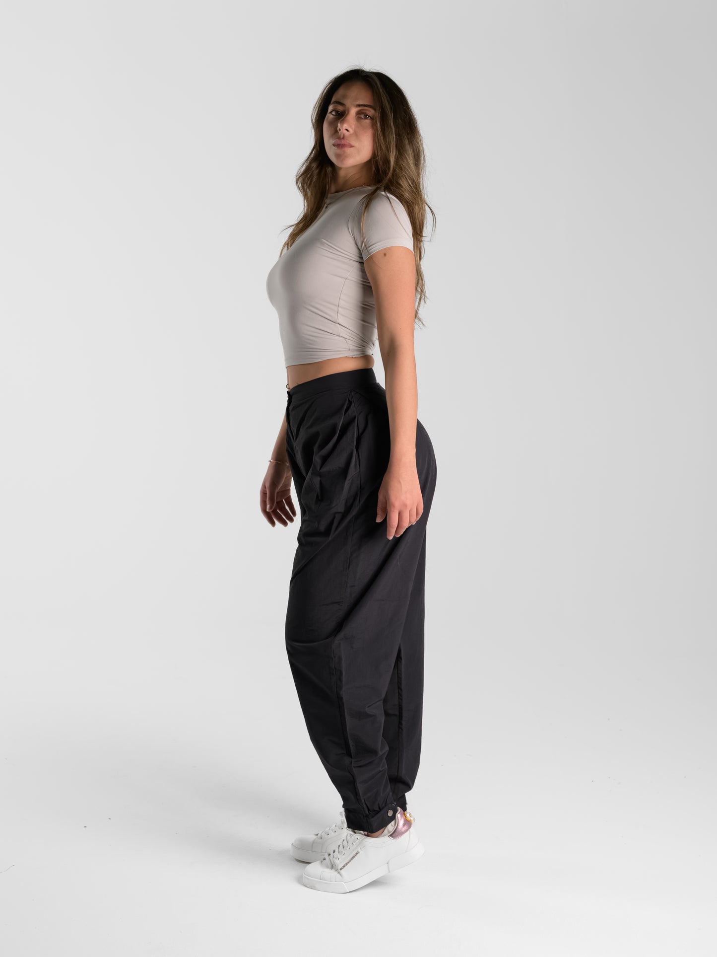 Silhouette pants